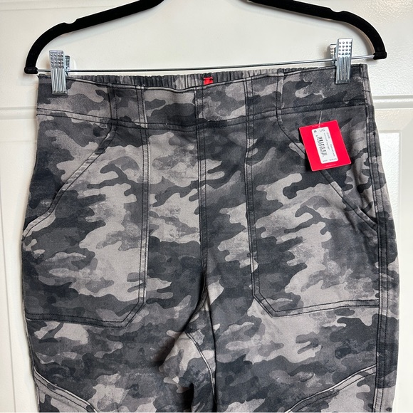SPANX stretch Twill camo jogger pants NWT size large - Picture 4 of 10